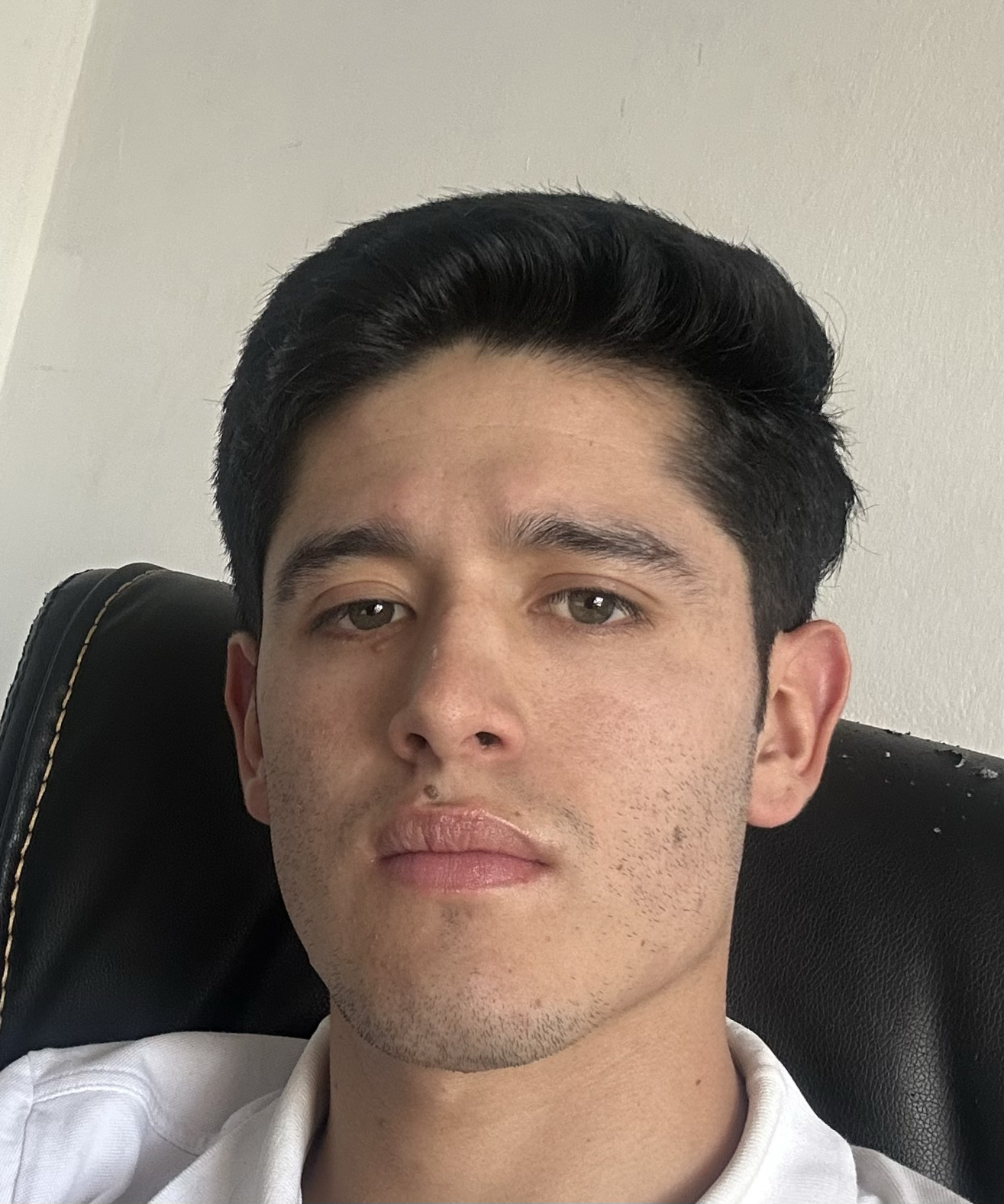 ERIK EDUARDO GUERRERO YUNGA 